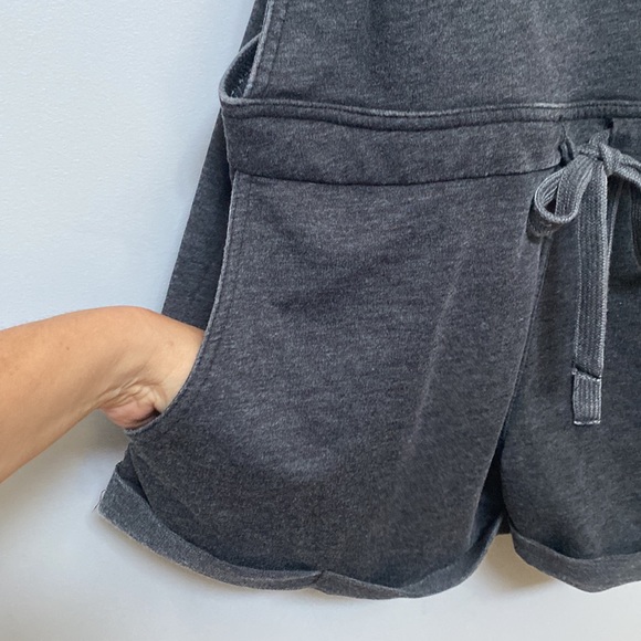 ❗️SOLD❗️Z Supply Charcoal Black Candace Short OverAlls Size L - Picture 8 of 12